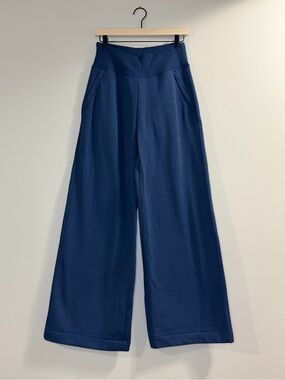 ALO Serenity Wide Leg Sweatpant